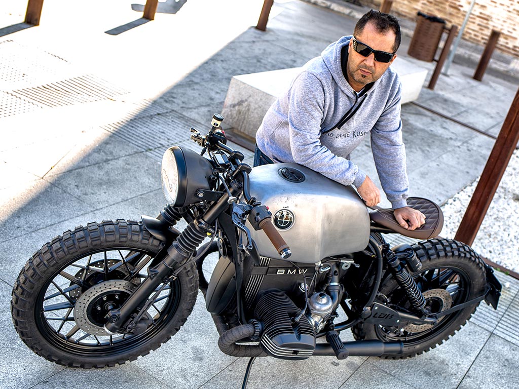 Fran Manen with BMW R100 DM Cafe Racer